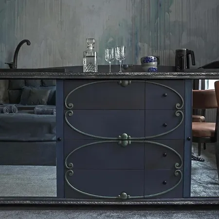 Luxuriuos Flat In The Capital's Old Town Lägenhet