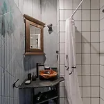 Luxuriuos Flat In The Capital's Old Town Apartman *